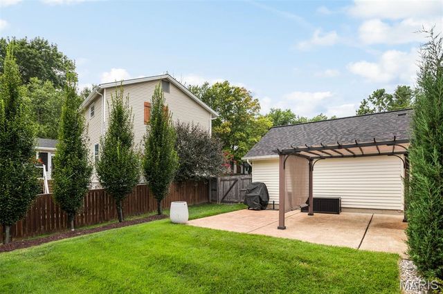 705 Stone Canyon Drive, Ballwin, MO 63021