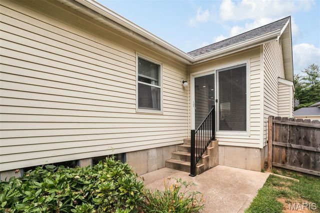 705 Stone Canyon Drive, Ballwin, MO 63021