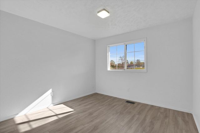 1511 S Warren Rd, Spokane Valley, WA 99037