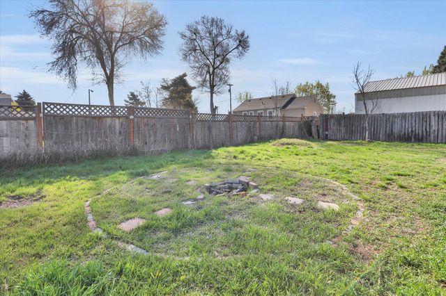 1511 S Warren Rd, Spokane Valley, WA 99037