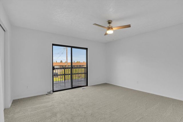 1511 S Warren Rd, Spokane Valley, WA 99037