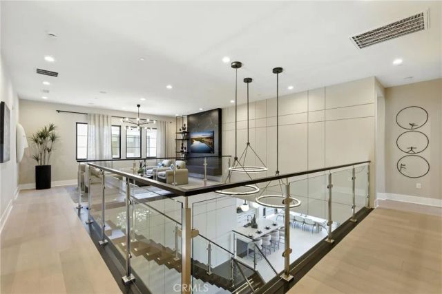 421 Narcissus, Irvine, CA 92602