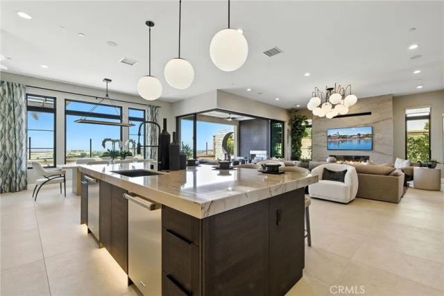 421 Narcissus, Irvine, CA 92602