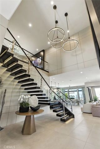 421 Narcissus, Irvine, CA 92602