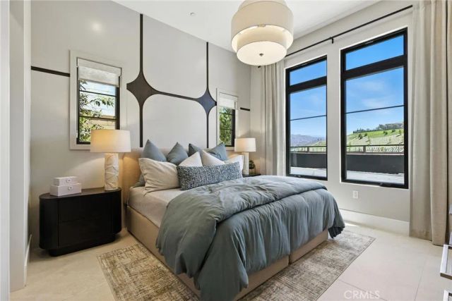 421 Narcissus, Irvine, CA 92602