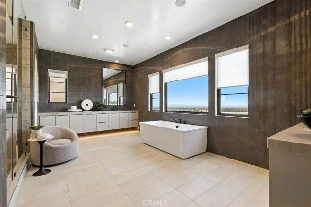 421 Narcissus, Irvine, CA 92602
