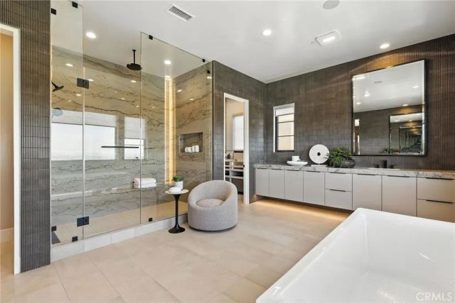 421 Narcissus, Irvine, CA 92602