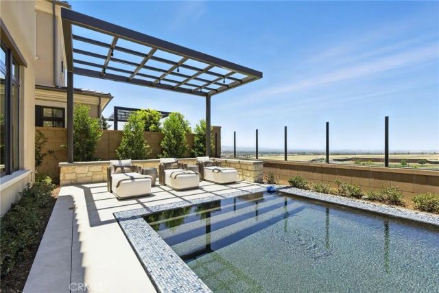 421 Narcissus, Irvine, CA 92602