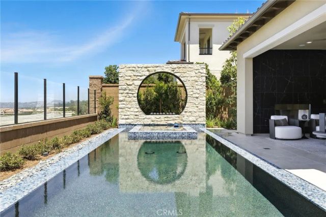 421 Narcissus, Irvine, CA 92602