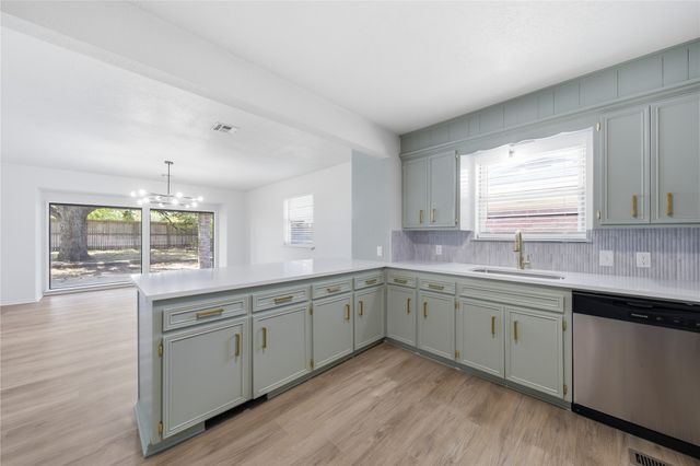 3008 S Elm Avenue, Broken Arrow, OK 74012