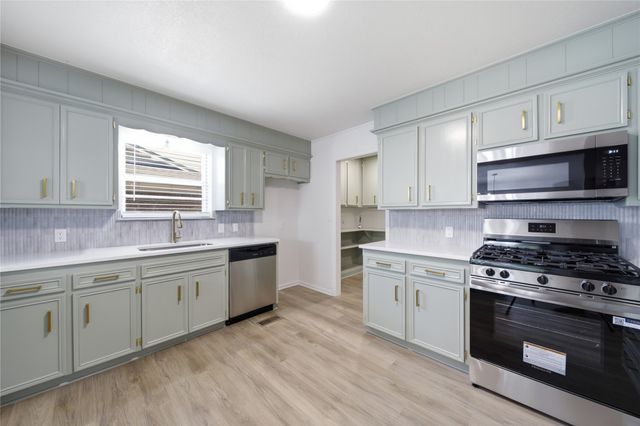 3008 S Elm Avenue, Broken Arrow, OK 74012