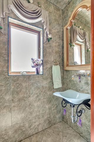 18042 Aberdeen Road, Jamaica, NY 11432