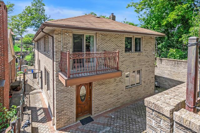 18042 Aberdeen Road, Jamaica, NY 11432