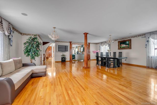 18042 Aberdeen Road, Jamaica, NY 11432