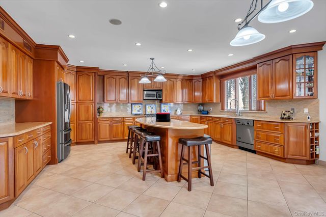 18042 Aberdeen Road, Jamaica, NY 11432