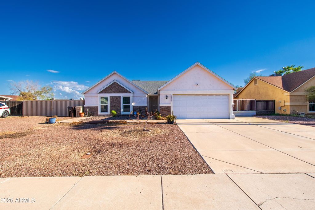 8533 W CORRINE Drive, Peoria, AZ 85381 — photo 2