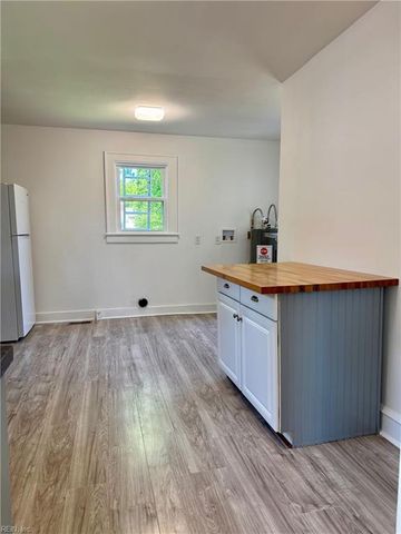 111 E Cummings AVE, Hampton, VA 23663