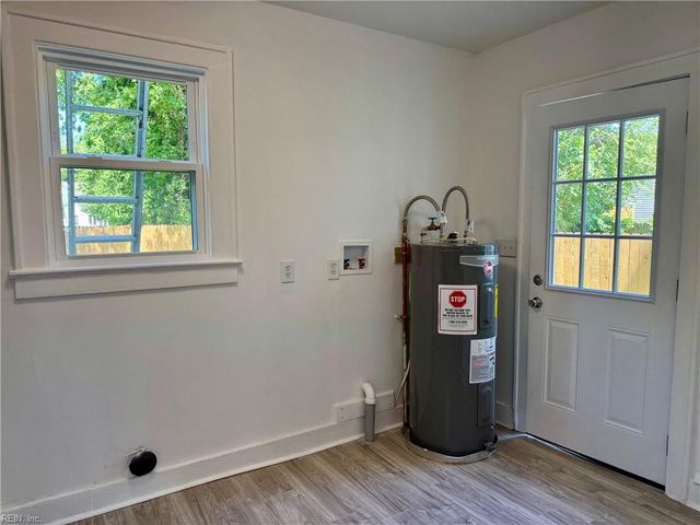 111 E Cummings AVE, Hampton, VA 23663