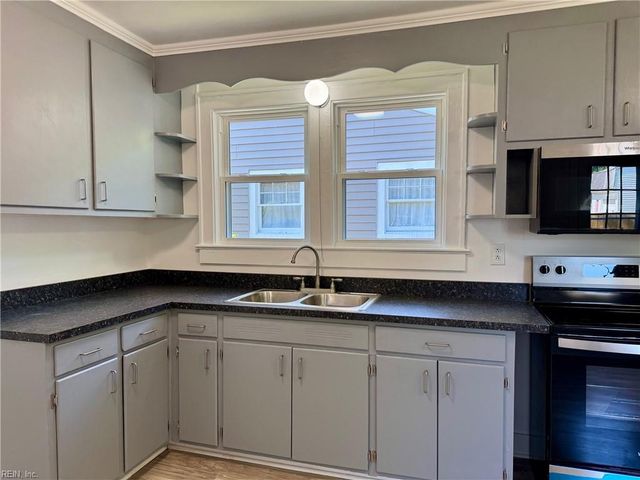 111 E Cummings AVE, Hampton, VA 23663
