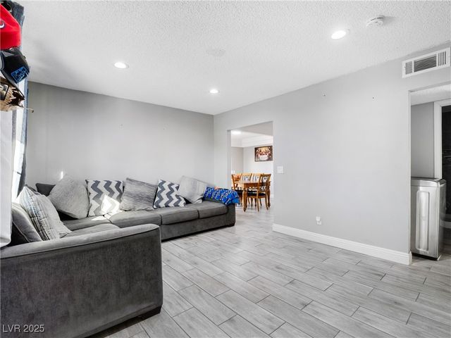 2326 Bassler Street, North Las Vegas, NV 89030