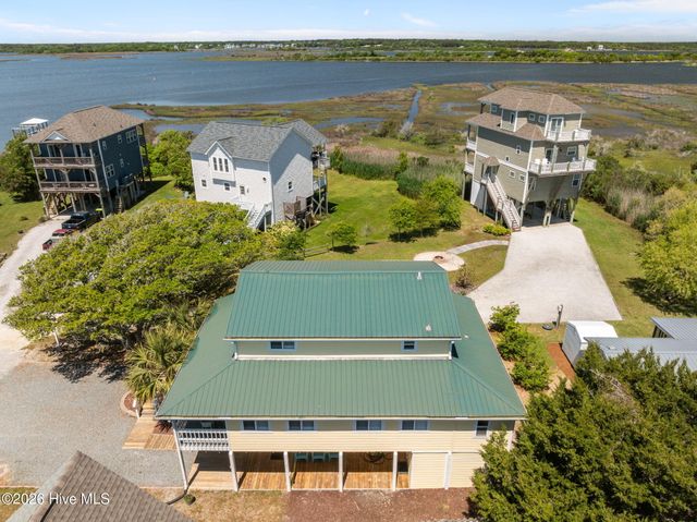 7710 8th Avenue, Sneads Ferry, NC 28460