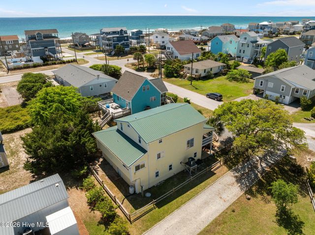 7710 8th Avenue, Sneads Ferry, NC 28460