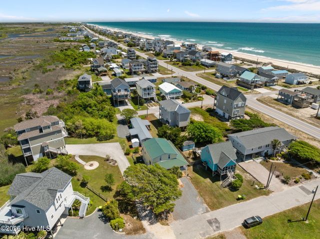 7710 8th Avenue, Sneads Ferry, NC 28460