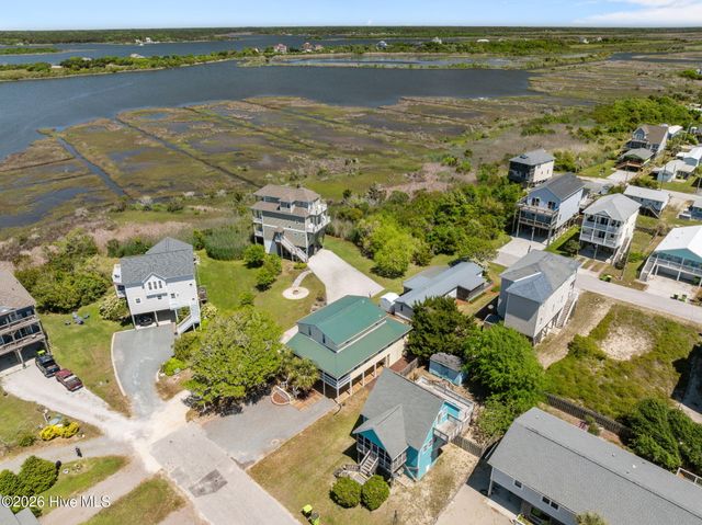 7710 8th Avenue, Sneads Ferry, NC 28460