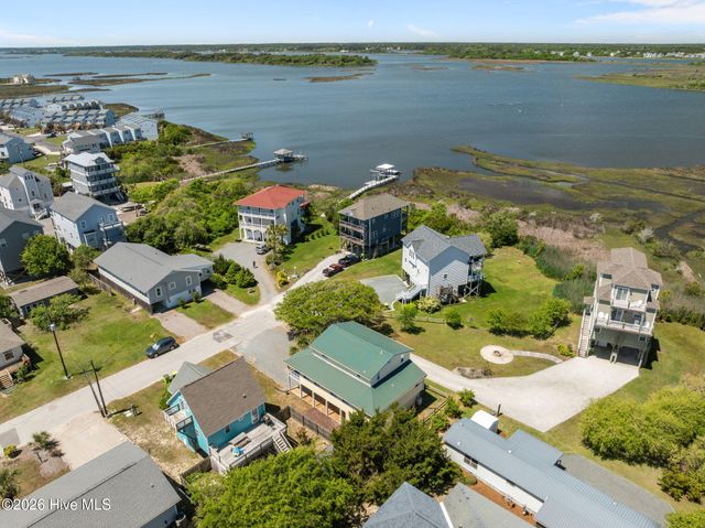7710 8th Avenue, Sneads Ferry, NC 28460