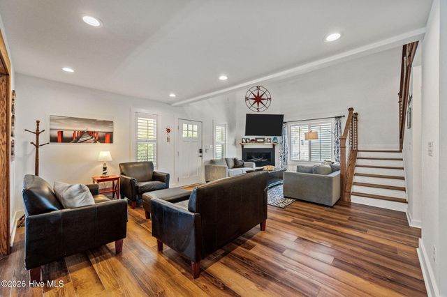 7710 8th Avenue, Sneads Ferry, NC 28460
