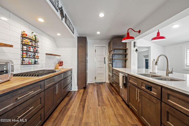 7710 8th Avenue, Sneads Ferry, NC 28460