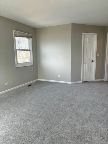 1667 Hinterlong Lane, Naperville, IL 60563