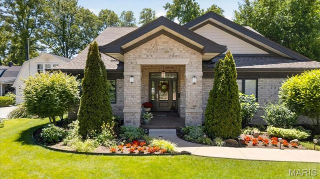 214 E Glendale Road, Webster Groves, MO 63119