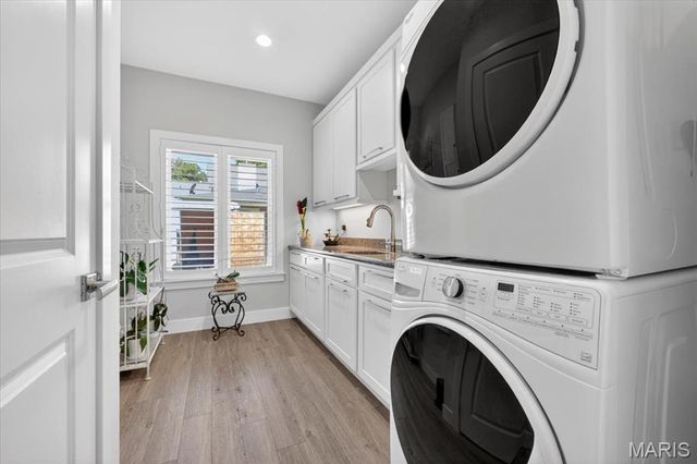 214 E Glendale Road, Webster Groves, MO 63119