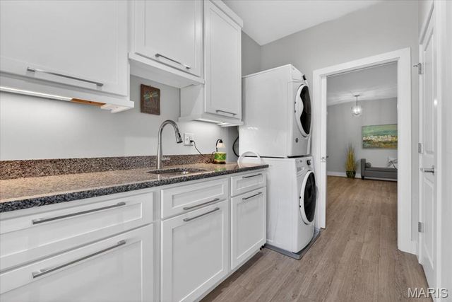 214 E Glendale Road, Webster Groves, MO 63119