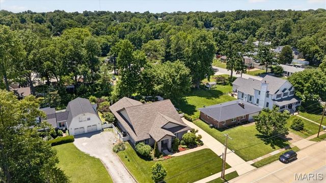 214 E Glendale Road, Webster Groves, MO 63119