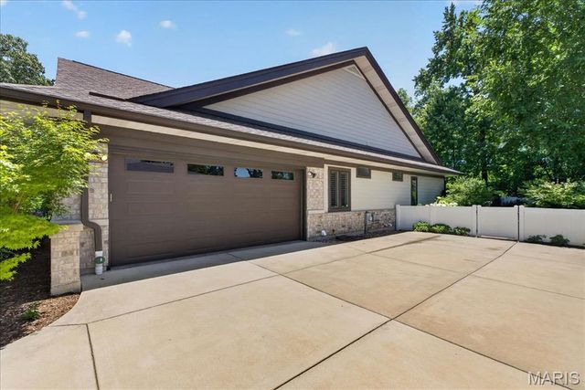 214 E Glendale Road, Webster Groves, MO 63119
