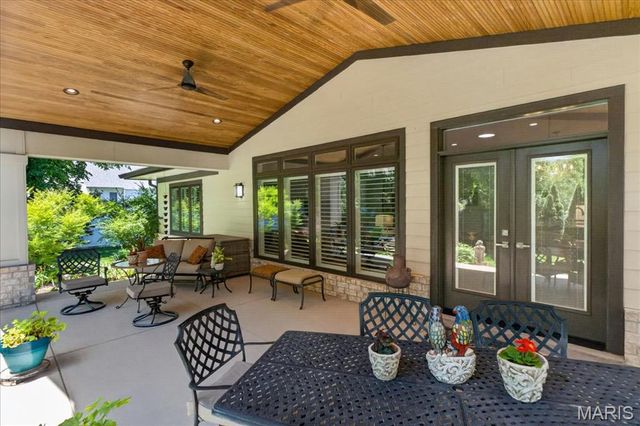 214 E Glendale Road, Webster Groves, MO 63119