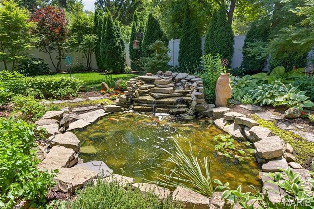 214 E Glendale Road, Webster Groves, MO 63119