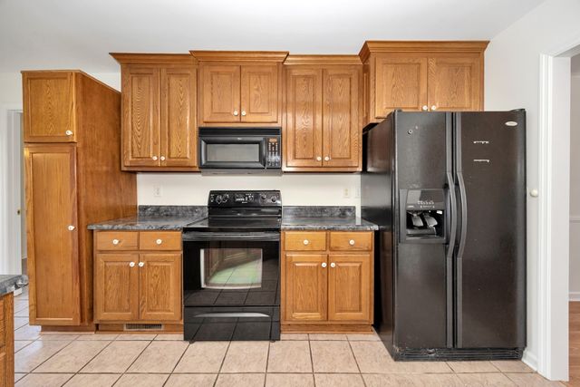27709 Michael Ln, Toney, AL 35773