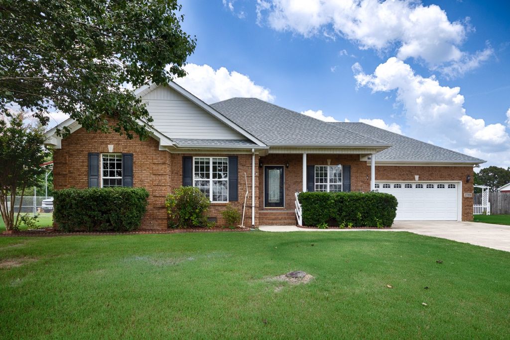 27709 Michael Ln, Toney, AL 35773