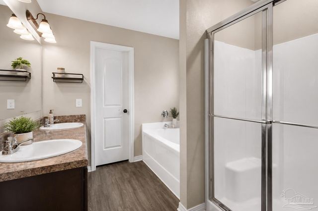 5873 Fairlands Rd, Milton, FL 32583