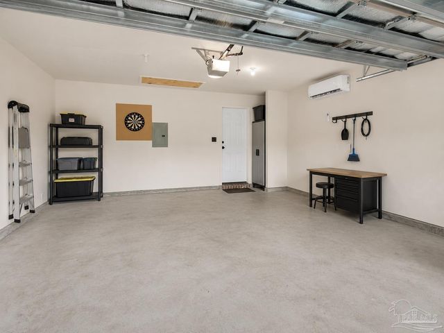 5873 Fairlands Rd, Milton, FL 32583