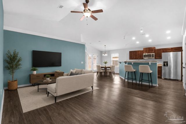 5873 Fairlands Rd, Milton, FL 32583