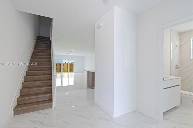 27350 SW 133rd Path, Homestead, FL 33032