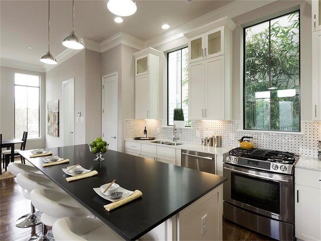 2512 Morgan Street, Houston, TX 77006