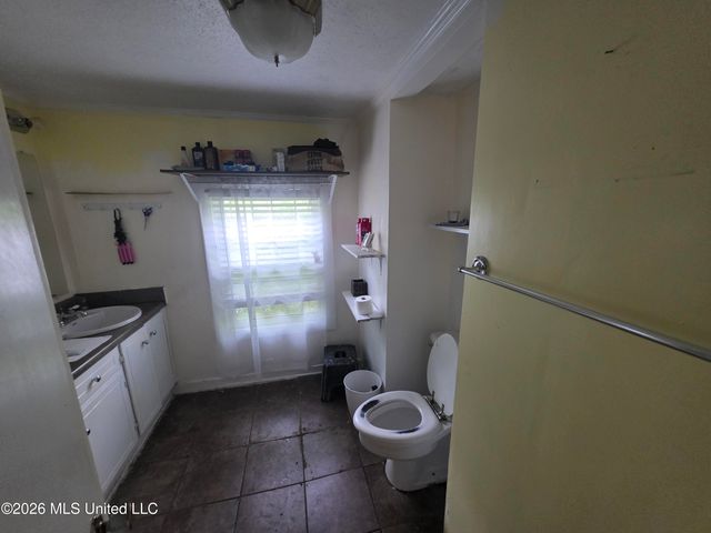 2122 New Hope Road, Columbus, MS 39702