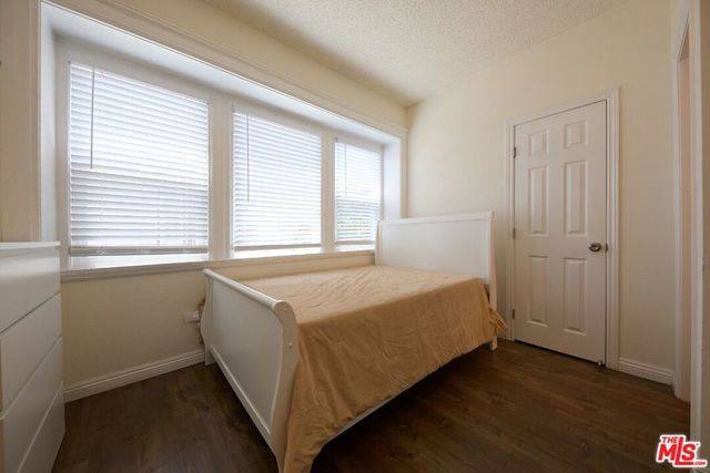 1475 W 28th Street, Los Angeles, CA 90007