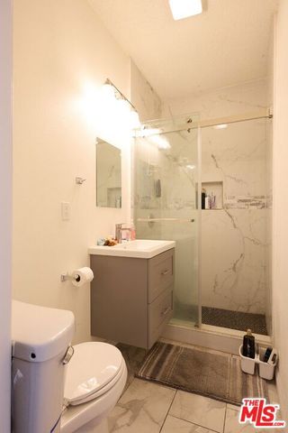 1475 W 28th Street, Los Angeles, CA 90007