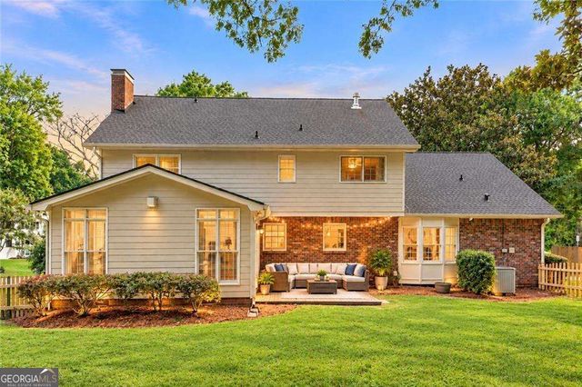 4978 Heatherdale Lane, Atlanta, GA 30360